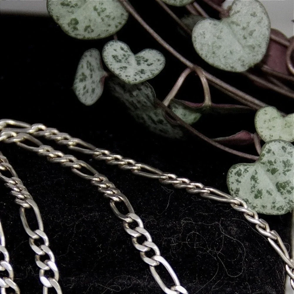 Sterling Silver 925 Figaro Link Chain Necklace 22 Inch 3mm Made in‎ Italy